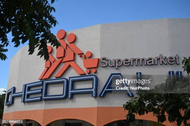 Supermarket Chedraui logo, on December 16 in Cancun, Quintana Roo, Mexico.