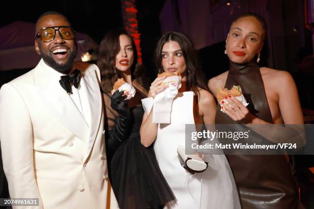Stephen Galloway,Irina Shayk, Emily Ratajkowski and Adwoa Aboah attend the 2024 Vanity Fair Oscar Party Hosted By Radhika Jones at Wallis Annenberg...