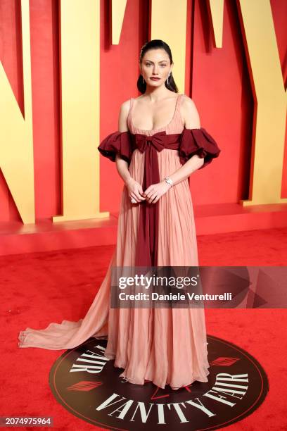 Phoebe Tonkin attends the 2024 Vanity Fair Oscar Party Hosted By Radhika Jones at Wallis Annenberg Center for the Performing Arts on March 10, 2024...