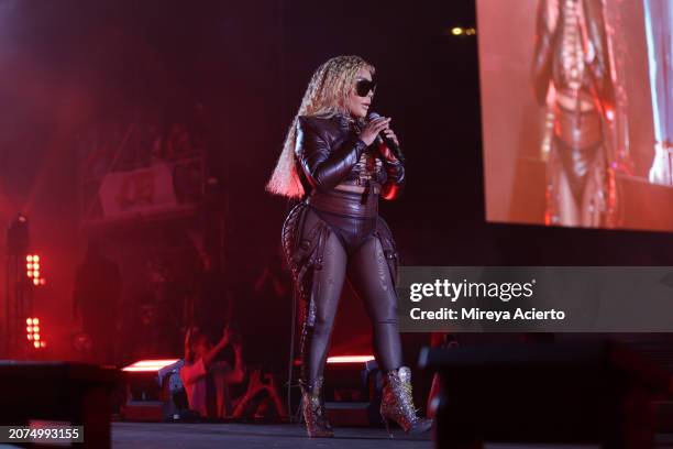 Litte Kim Rapper 2,124 Rapper Lil Kim Photos & High Res Pictures - Getty Images
