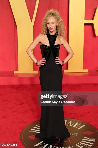 Juno Temple attends the 2024 Vanity Fair Oscar Party Hosted By Radhika Jones at Wallis Annenberg Center for the Performing Arts on March 10, 2024 in...