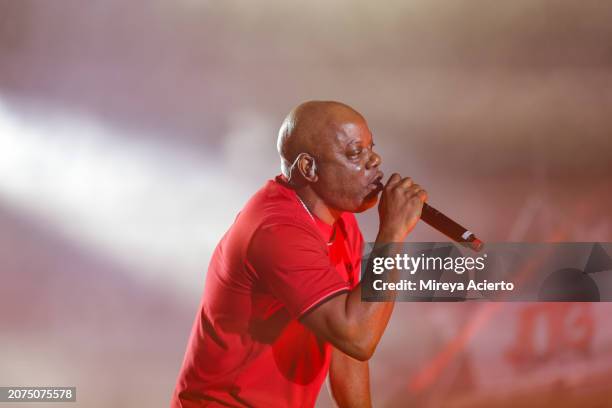 2 Short Rapper 1,099 Too Short Rapper Stock Photos, High-Res Pictures, and Images ...