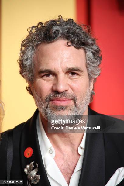 Mark Ruffalo attends the 2024 Vanity Fair Oscar Party Hosted By Radhika Jones at Wallis Annenberg Center for the Performing Arts on March 10, 2024 in...
