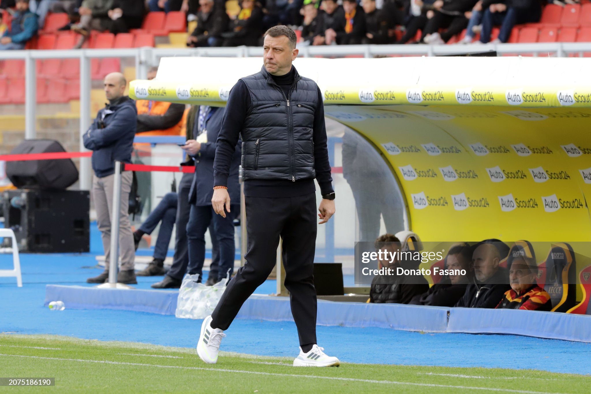Four-match suspension for Roberto D'Aversa
