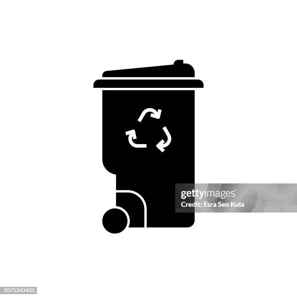 ilustrações de stock, clip art, desenhos animados e ícones de recycling bin solid icon design. suitable for infographics, web pages, mobile apps, ui, ux, and gui design. - biodegradável