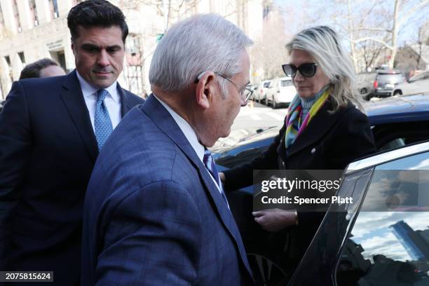 Senator Bob Menendez and his wife Nadine Menendez arrive at a Manhattan court for an arraignment on new charges in the federal bribery case against...