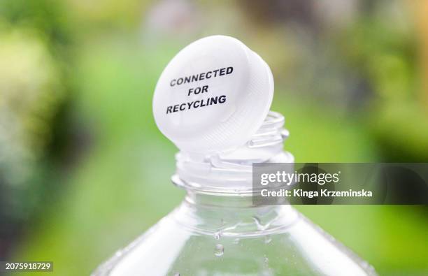 plastic bottle cap - bottle cap stock pictures, royalty-free photos & images