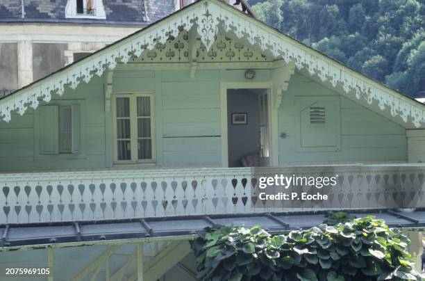 cauterets, the former chalet "isba en bois" galitzine - chalet bois stock pictures, royalty-free photos & images