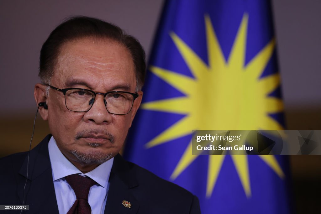 Scholz Receives Malaysian Prime Minister Anwar Ibrahim