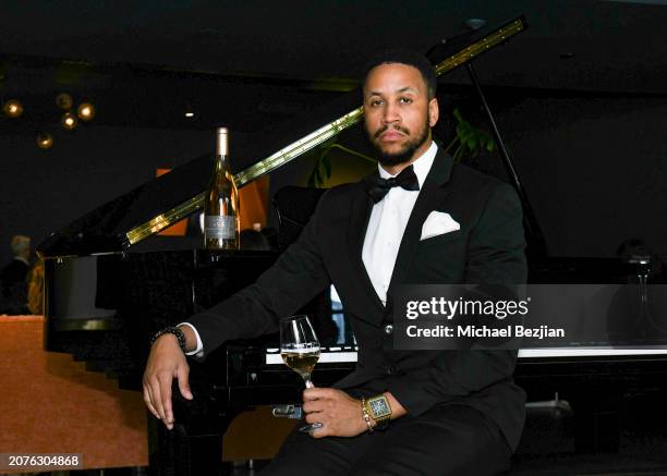 Devin Reed 480 Alta Hollywood Stock Photos, High-Res Pictures, and Images - Getty ...