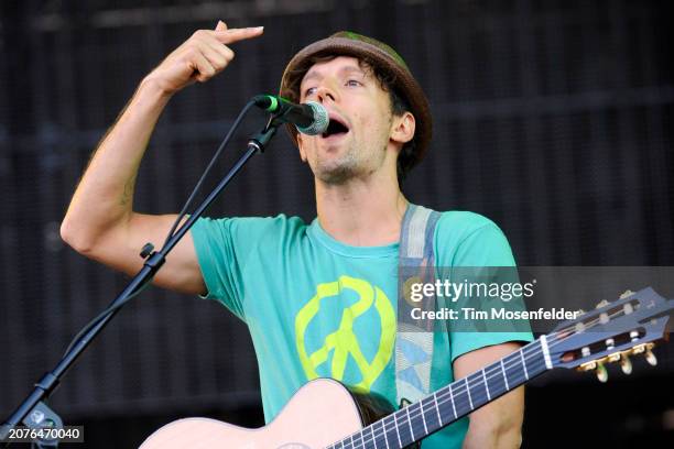 Jason Mraz performs during the Outside Lands Music & Arts festival at the Polo Fields in Golden Gate Park on August 29, 2009 in San Francisco,...