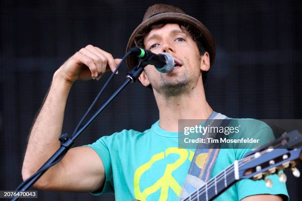 Jason Mraz performs during the Outside Lands Music & Arts festival at the Polo Fields in Golden Gate Park on August 29, 2009 in San Francisco,...