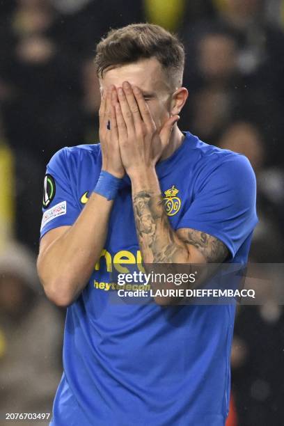 Union's Dennis Eckert Ayensa reacts during a soccer game between Turkish club Fenerbahce SK and Belgian club Royale Union Saint Gilloise, on Thursday...