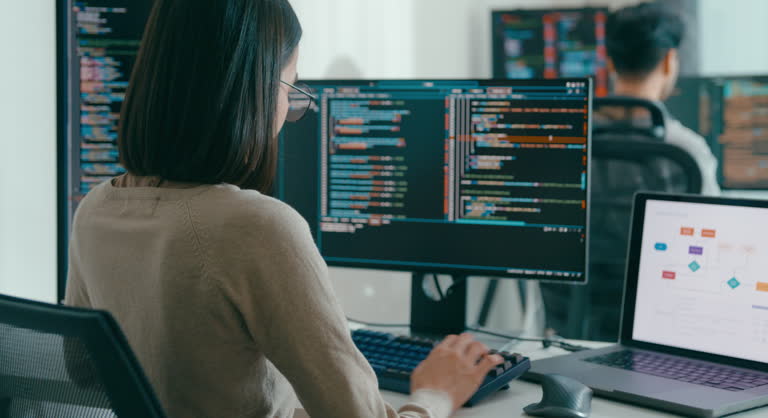 https://media.gettyimages.com/id/2077292561/video/group-asia-male-female-freelance-typing-write-prompt-ai-bot-it-app-smart-program-nomad-video.jpg?b=1&s=640x640&k=20&c=2WunBIUnQ_E4XGqoelcOfw6qh-8o7n6a3RxJwvpPujo=
