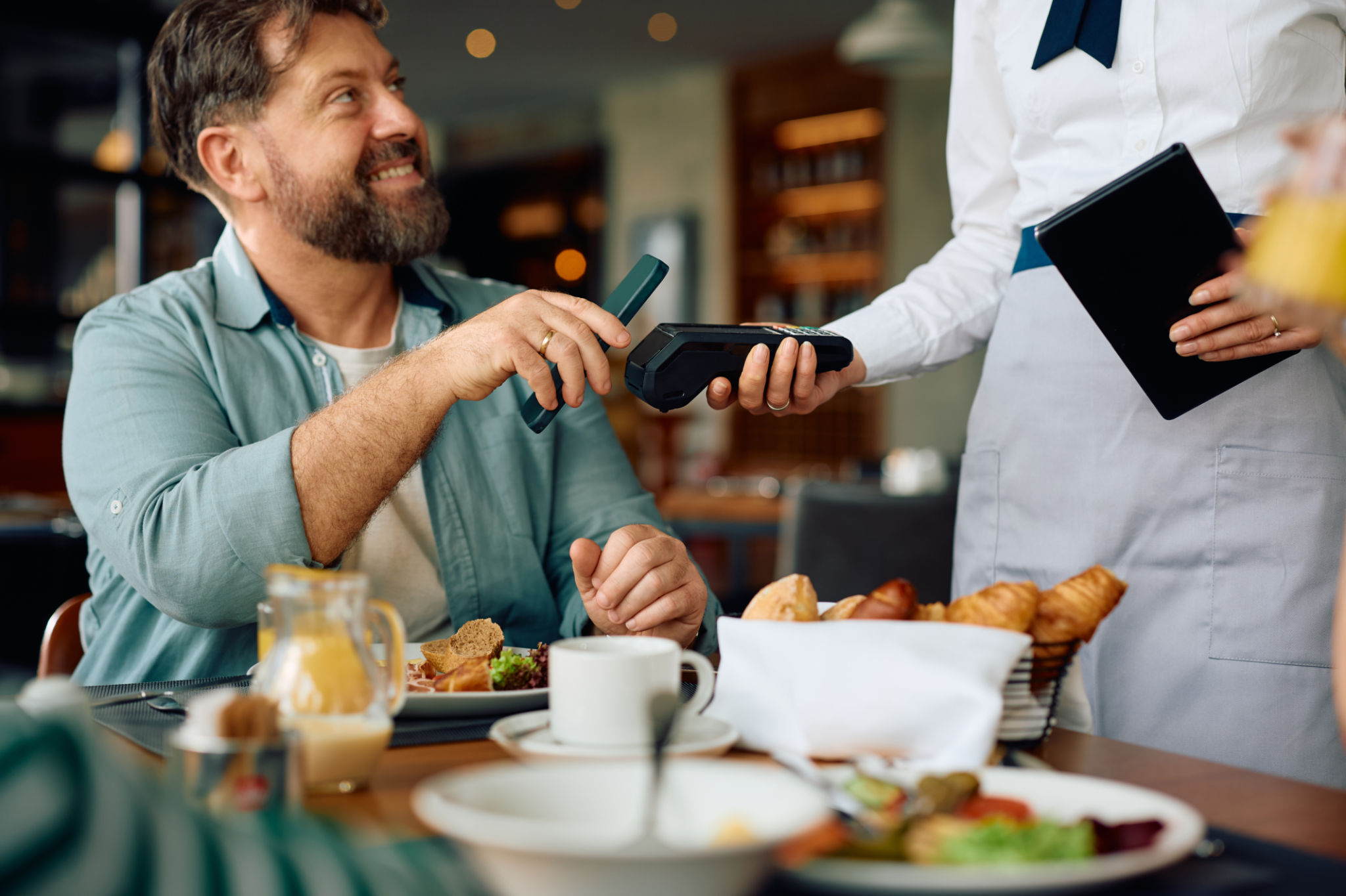 contactless payment hotel