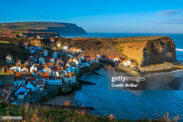 staithes in north yorkshire, uk - scarborough village stock pictures, royalty-free photos & images