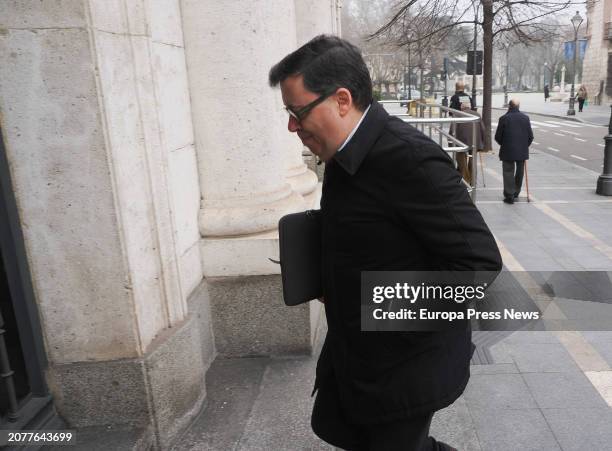 The former CEO of Gesturcal, Juan Carlos Sacristan, on his arrival at the trial for the 'La Perla Negra' case, at the Provincial Court of Valladolid,...