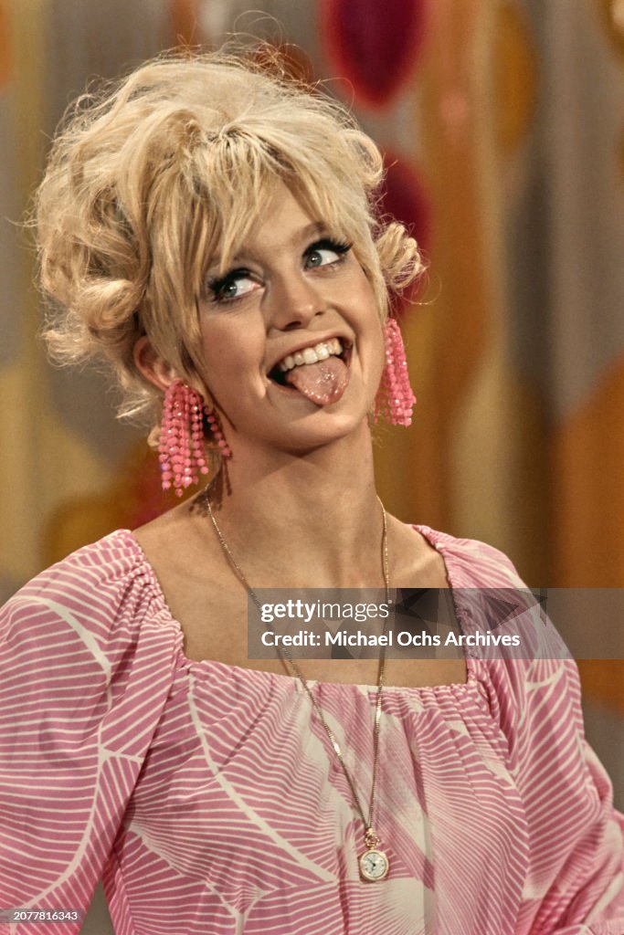 American Actress Goldie Hawn Performs On Rowan Martin s Laugh In american-actress-goldie-hawn-performs-on-rowan-martin-s-laugh-in
