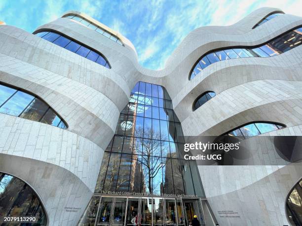 The Richard Gilder Center for Science, Education, and Innovation is an addition to the Museum of Natural History in New York City designed by Studio...