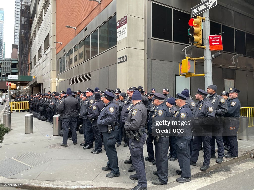 Large group of police officers, New York City