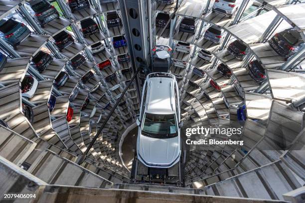 Golf inside of the Autostadt delivery tower at the Volkswagen AG headquarters and auto plant complex in Wolfsburg, Germany, on Thursday, March 14,...