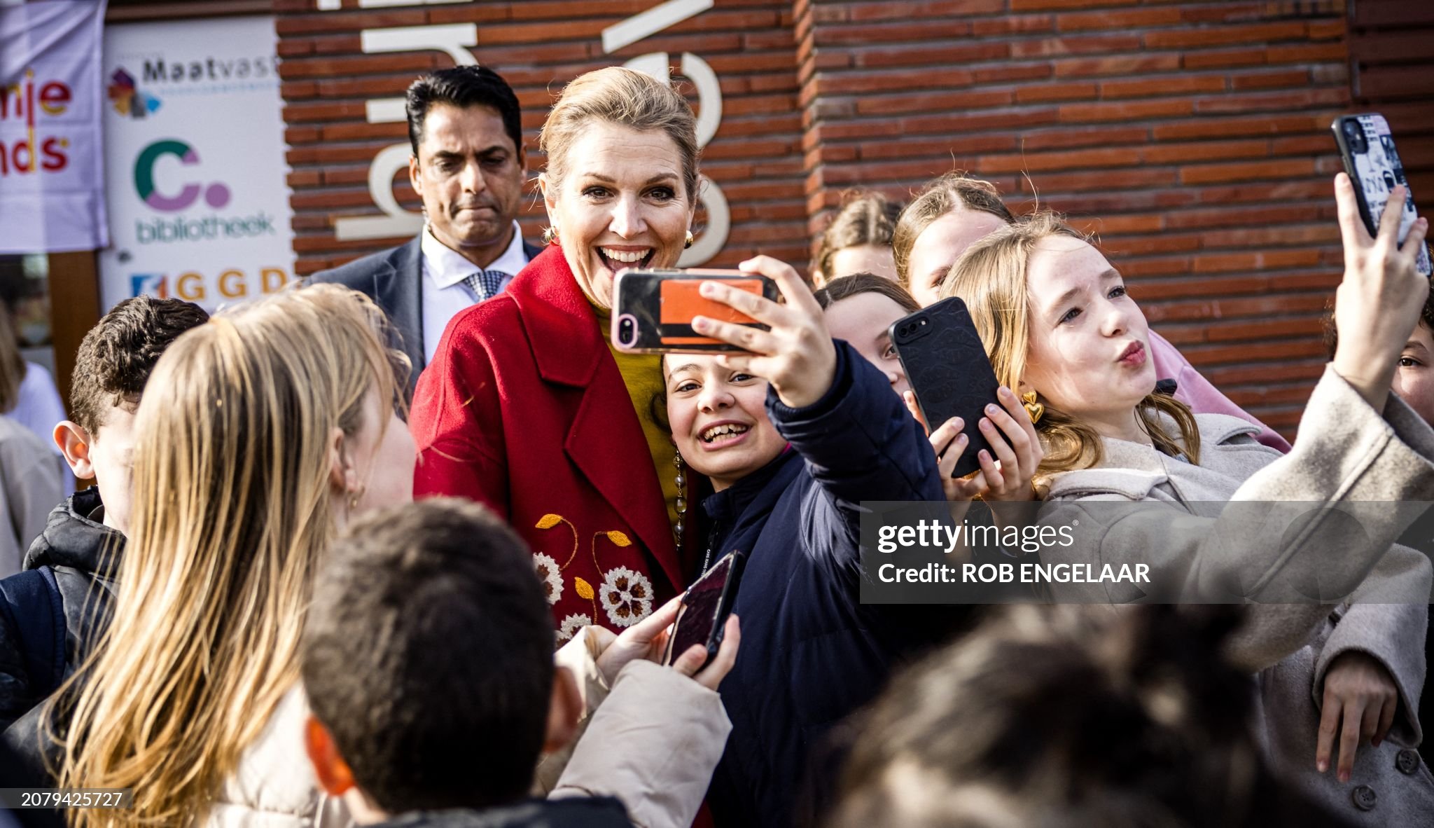 netherlands-royals-queen-maxima-volunteer-in-a-kitchen-during-the-20th-edition-of-nldoet-the.jpg?s=2048x2048&w=gi&k=20&c=-nYh1DeWx9mkNftqMBTIbk7WzOdxmTBMpTlc7pvsNP8=