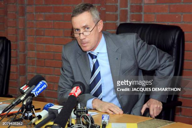 Le procureur de Bobigny François Molins pose, le 04 avril 2008 à Bobigny, lors d'une conférence de presse pour annoncer l'ouverture d'une information...