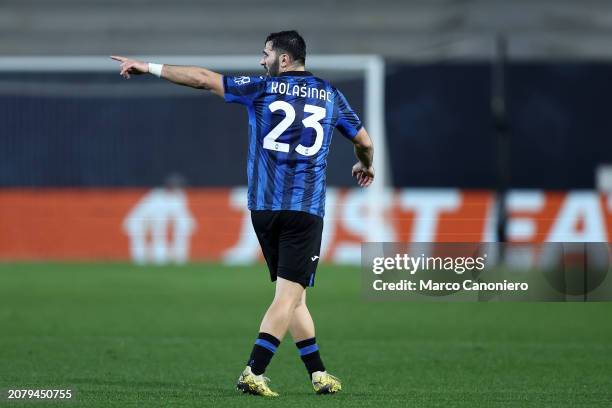 Sead Kolasinac of Atalanta Bc gestures during the Uefa Europa League round of 16 second leg match beetween Atalanta Bc and Sporting Clube de...