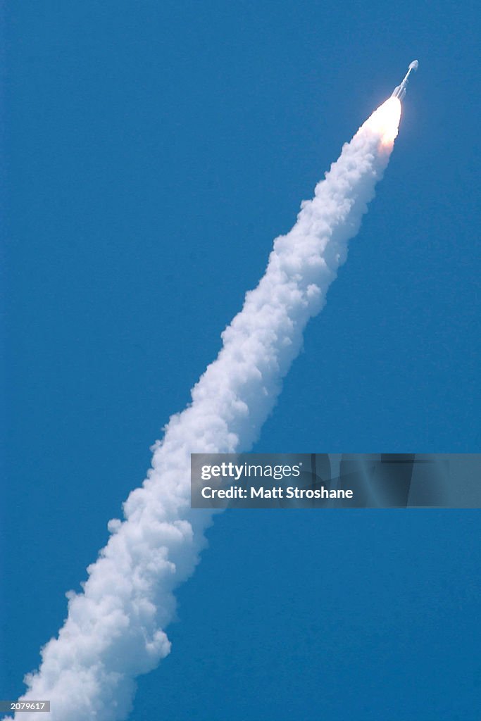 Rocket Transporting Mars Rover Blasts Off