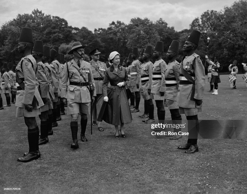 Queen Inspects King's African Rifles