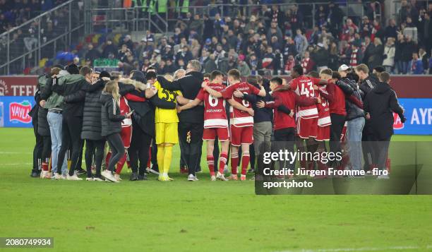 Team circle of Fortuna team after the Second Bundesliga match between Fortuna Düsseldorf and Hamburger SV at Merkur Spiel-Arena on March 8, 2024 in...