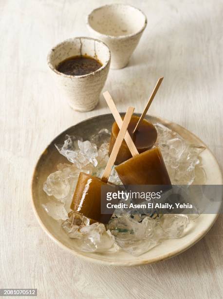 coffee ice lollies on sticks - mocha ice cream stock pictures, royalty-free photos & images