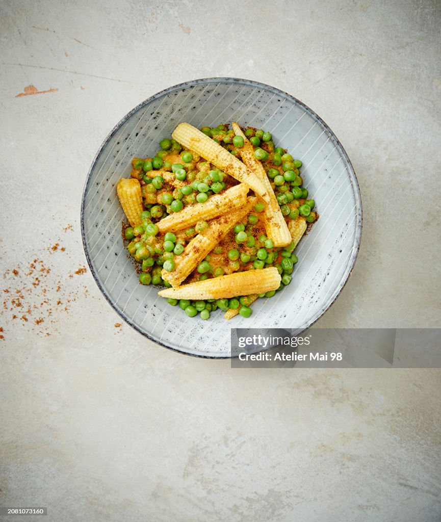 Peas and baby corn