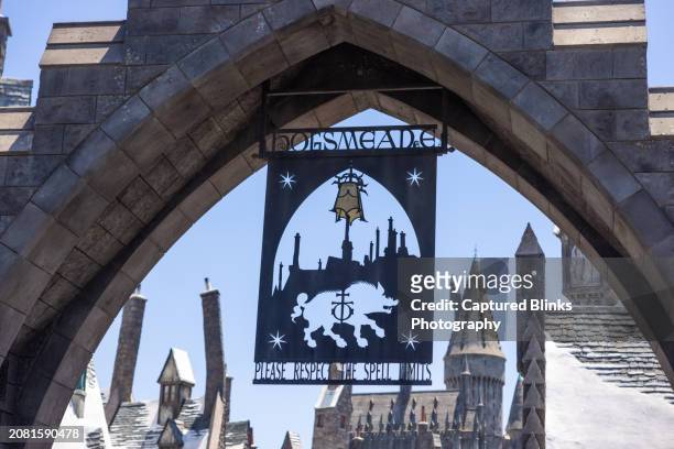 harry potter entrance to hogwarts, hogsmeade in unversal studios hollywood in los angeles, ca - harry potter logo stock pictures, royalty-free photos & images