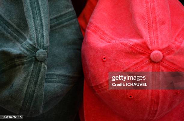 red and green hats france - zoom in stock pictures, royalty-free photos & images