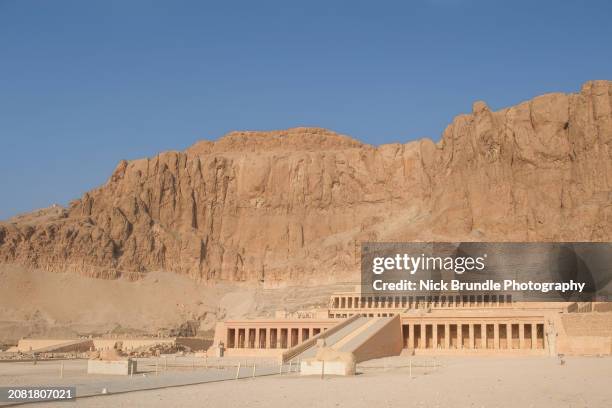 mortuary temple of hatshepsut, luxor, egypt. - sand sculpture stock pictures, royalty-free photos & images