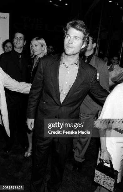 Chris O'Donnell attends the local premiere of "The Bachelor" at the Cinerama Dome in Los Angeles, California, on November 3, 1999.