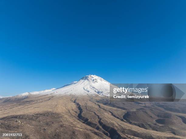 mount hasan - heavy snow in cappadocia stock pictures, royalty-free photos & images