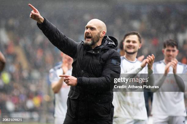 Luke Williams Manager of Swansea City celebrates at full time during the Sky Bet Championship match between Swansea City and Cardiff City at the...