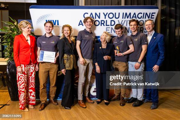 Princess Mabel of The Netherlands and Princess Beatrix of The Netherlands attend the award ceremony of the Prince Friso engineer prize at the Haagse...