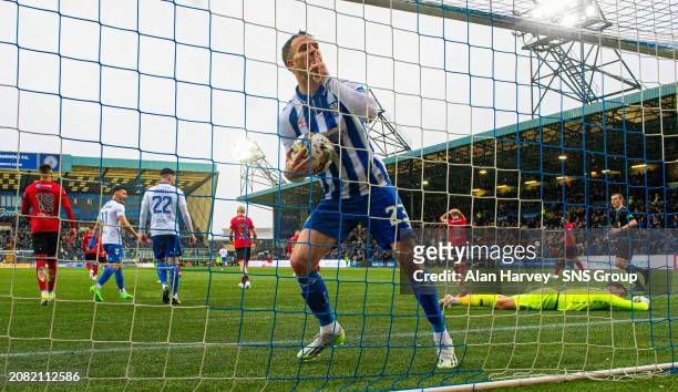 Kilmarnock's Marley Watkins celebrates scoring to make it 3-2 during a cinch Premiership match between Kilmarnock and St Mirren at Rugby Park, on...