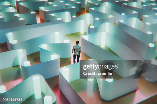 Hombre caminando en laberinto abstracto Hombre caminando en laberinto abstracto