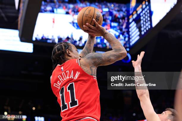 DeMar DeRozan of the Chicago Bulls ties the game at the end of the fourth quarter in the game against the Indiana Pacers at Gainbridge Fieldhouse on...
