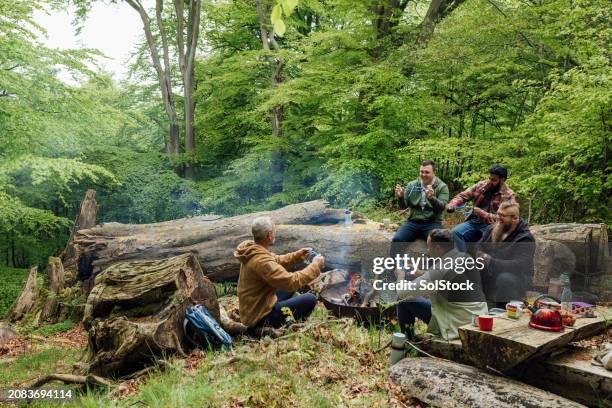 learning knots - survivalist stock pictures, royalty-free photos & images