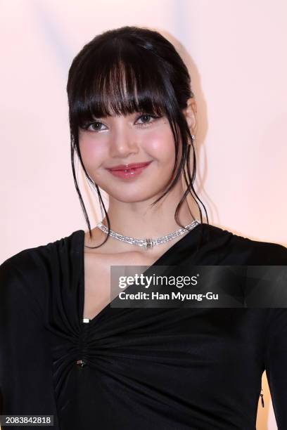 La. Lisa Modelling La Lisa Photos and Premium High Res Pictures - Getty Images