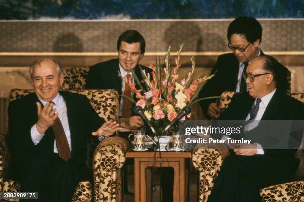 Soviet leader Mikhail Gorbachev meeting with Chinese Communist Party Secretary General Zhao Ziyang on the third day of his visit to China, May 18th...