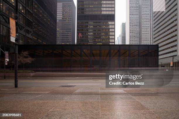 city long exposure - voie urbaine photos et images de collection