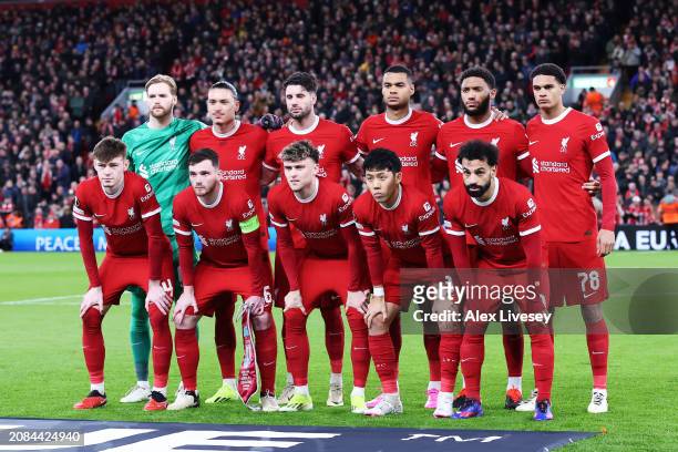 Players of Liverpool pose for a team photograph prior to the UEFA Europa League 2023/24 round of 16 second leg match between Liverpool FC and AC...