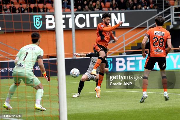 Dani de Wit of AZ Alkmaar makes the 0-1 during the Dutch Eredivisie match between FC Volendam and AZ Alkmaar at the Kras stadium on March 17, 2024 in...