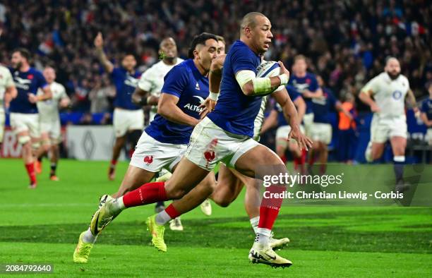 Gael Fickou of France in action during the Guinness Six Nations 2024 match between France and England at on March 16, 2024 in Lyon, France.